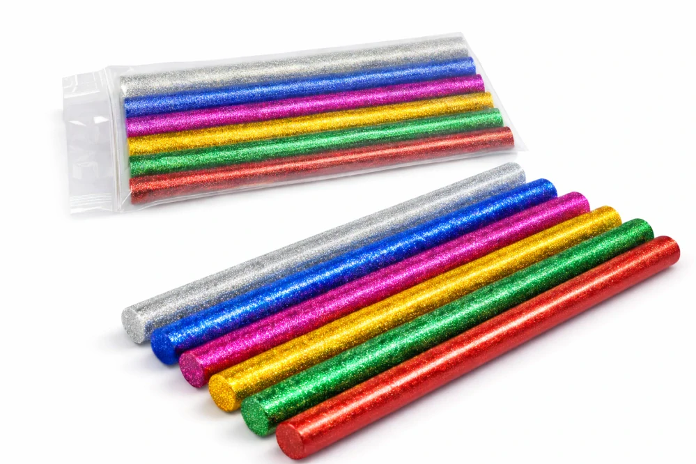 QiiM třpytivé tavné tyčinky do tavné pistole 11 mm 180 mm, mix barev s glitry 6 ks